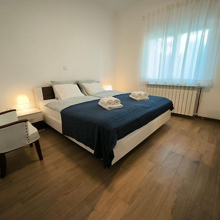 Porec Jadran Apartments ภายนอก รูปภาพ