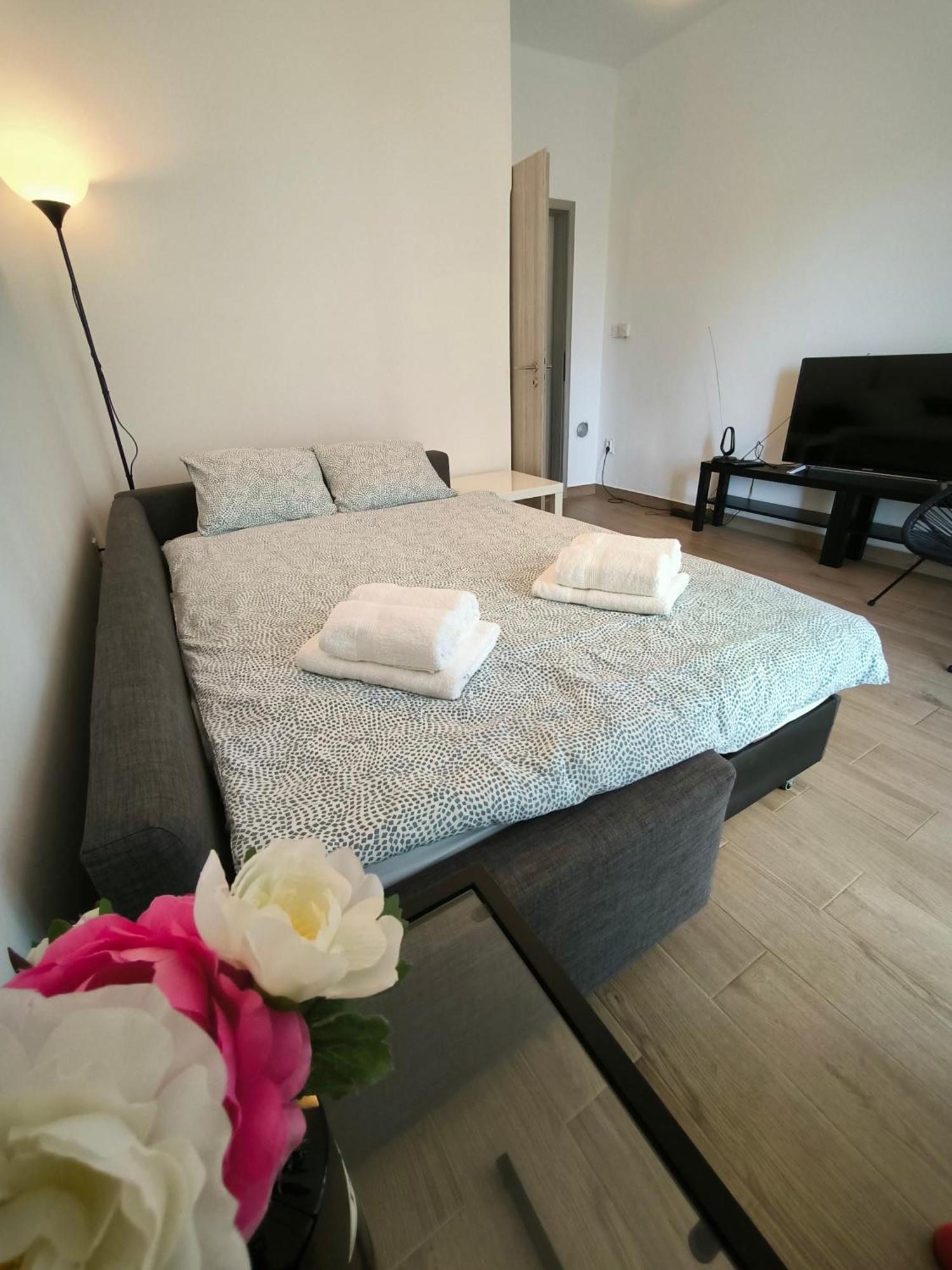 Porec Jadran Apartments ภายนอก รูปภาพ